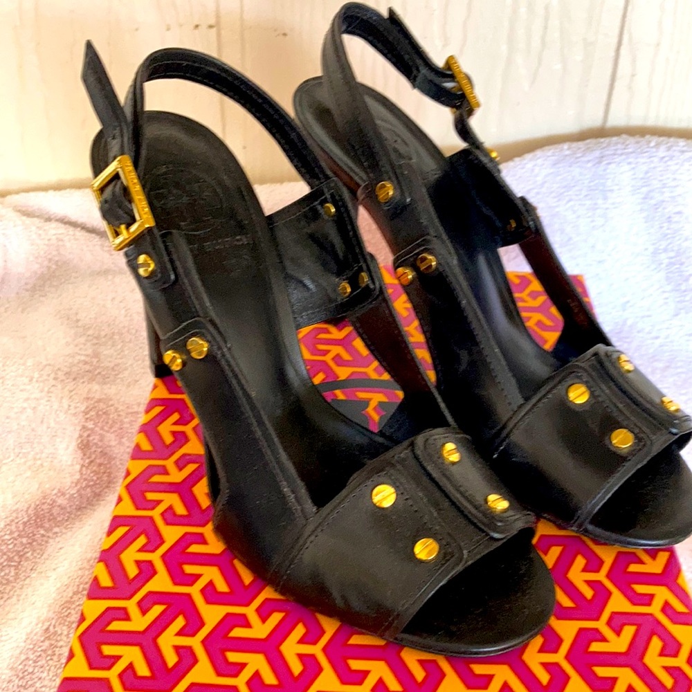Tory Burch 7.5 leather heels retails for $310.00